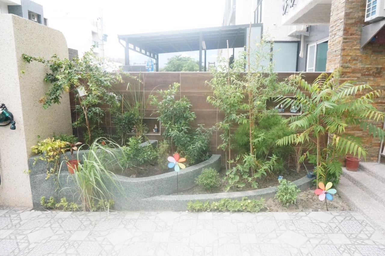 Holby No.8 Elevator Homestay T'ai-tung Buitenkant foto