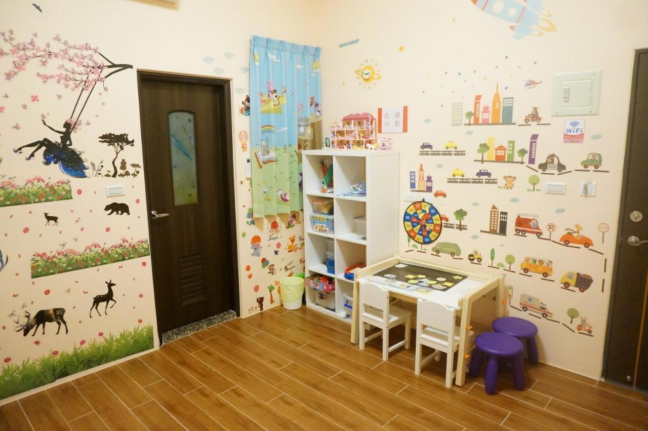 Holby No.8 Elevator Homestay T'ai-tung Buitenkant foto